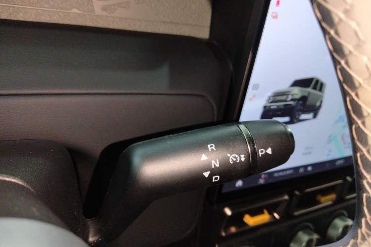 Used  V23 2025 501 Four-Wheel Drive Intelligent Driving Version
