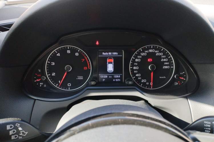 Used Audi Q5 2017 Plus 40 TFSI Technology Model