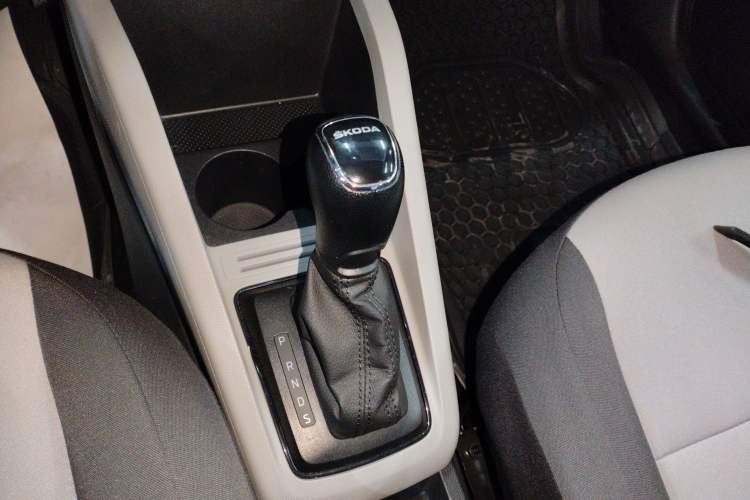 Used Skoda Fabia 2017 1.4L Automatic Car Enjoy Edition
