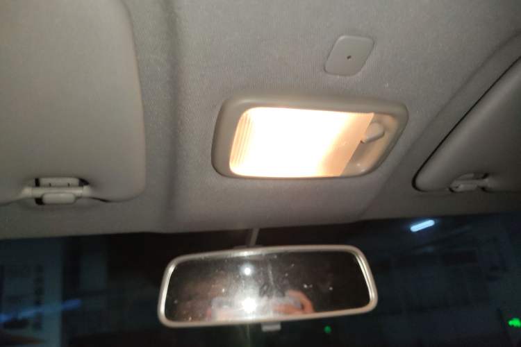 Used Chery QQ Ice Cream 2022 170km Sundae Phosphate Lithium-Ion
