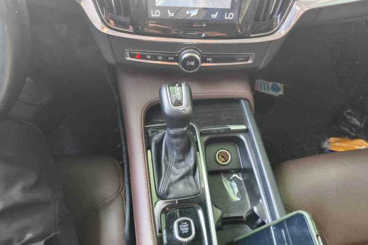 Used Volvo S90 2018 T4 Zhiyuan Edition
