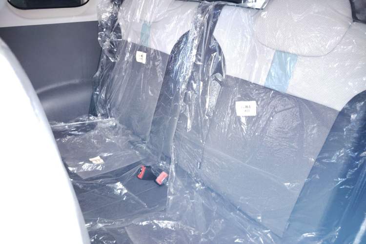 Used  Lumin 2025 210 km Fragrant Edition
