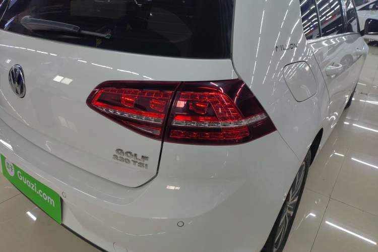 Used Volkswagen Golf 2017 230TSI Automatic Luxury Million-Vehicle Commemorative Edition
