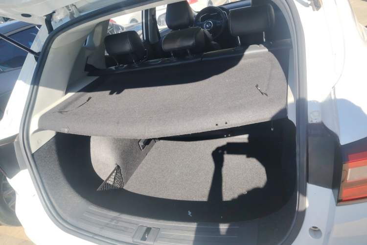 Used MG ZS 2018 1.5L Automatic Luxury Edition China V Standard
