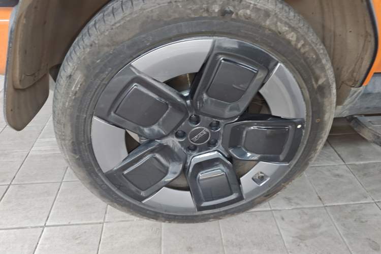 Used  V23 2026 Model V23S 501 Four-Wheel Drive Peak Performance Edition
