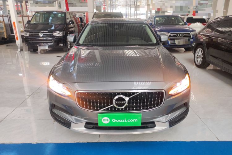 Used Volvo V90 2019 Cross Country T5 AWD Smart Range Version China VI Standard
