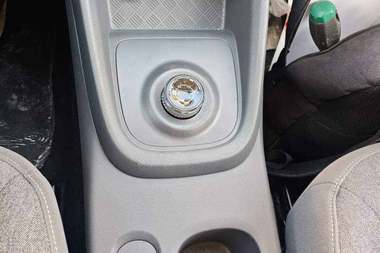 Used Wuling Hongguang New Energy 2024 All-Electric Model 300KM Standard Version