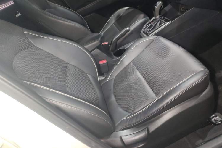 Used Hyundai ix25 2015 1.6L Automatic Two-Wheel Drive Smart GLS Trim