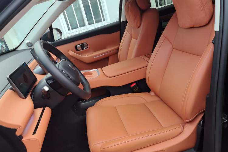 Used Leapmotor C16 2026 Extended-Range 280 LiDAR Zhizun Edition 6 Seats
