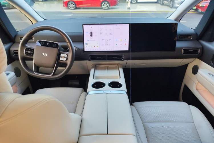 Used Li Auto MEGA 2024 Ultra Model
