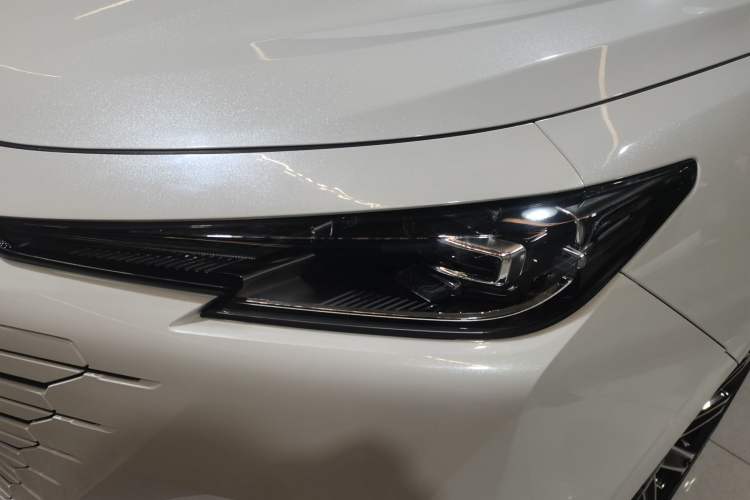 Used Changan UNI-K iDD 2022 Blue Whale iDD 130km 1.5T Prestige Model
