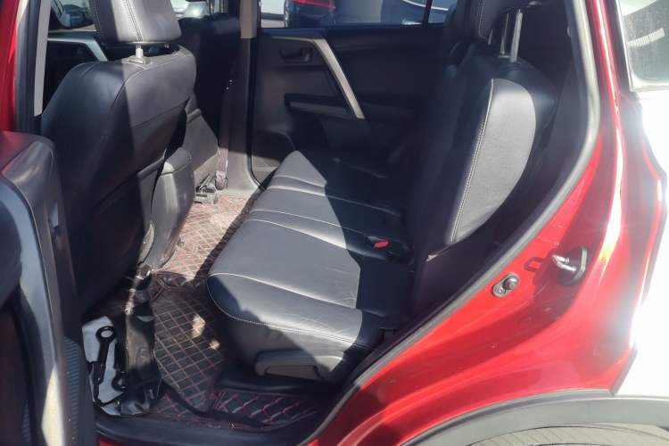 Used Toyota RAV4 2015 2.5L Automatic 4x4 Elite Edition