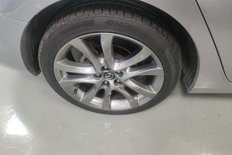 Used Mazda Atenza 2015 2.5L Blue Sky Sport Edition
