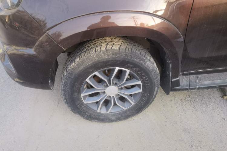 Used JMC Yuhu 7 2022 2.0T Manual Diesel Two-Wheel Drive Comfort Plus Long Wheelbase
