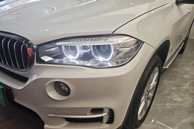 Used BMW X5 2017 xDrive35i Standard Model U.S. Specification