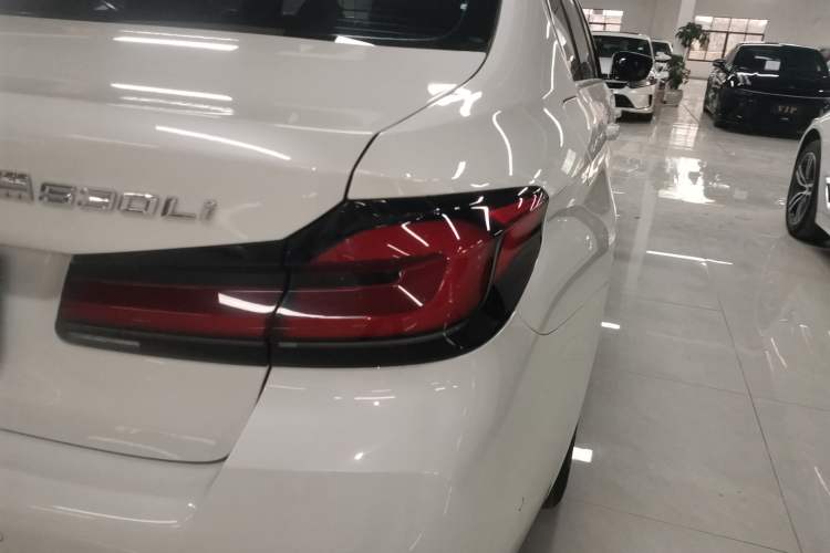 Used BMW 5 Series 2021 530Li Leading Model M Sport Package
