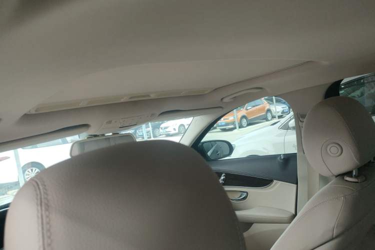 Used Mercedes-Benz C-Class 2018 C 180 L Fashion Model
