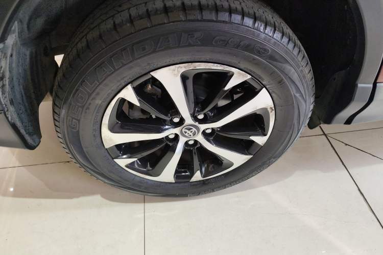 Used Toyota RAV4 2016 2.0L CVT Two-Wheel Drive Fashion Edition China V Standard