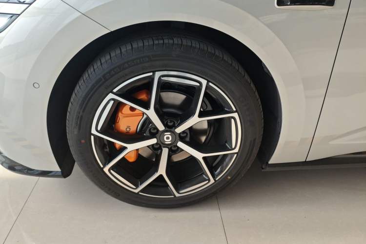 Used  A06 2026 Model 630 Laser Ultra+