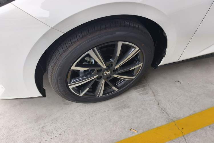 Used Changan Eado 2025 Blue Whale 1.5T 500Bar Prestige Model
