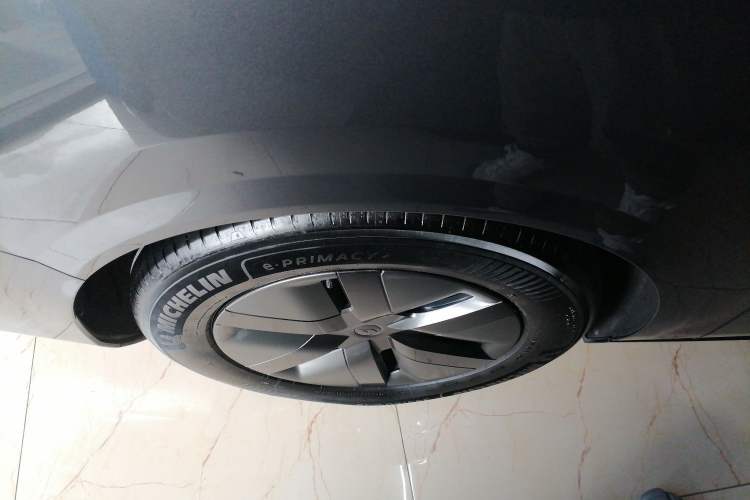 Used Li Auto MEGA 2024 Ultra Model
