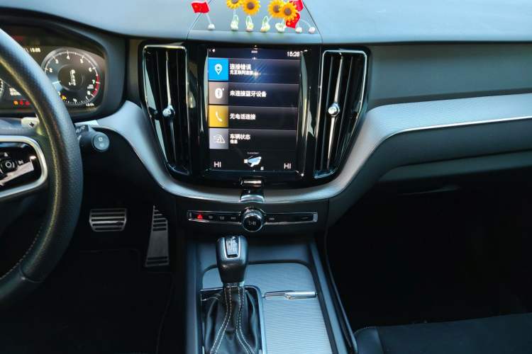 Used Volvo XC60 2018 T5 4x4 Smart & Sporty Edition