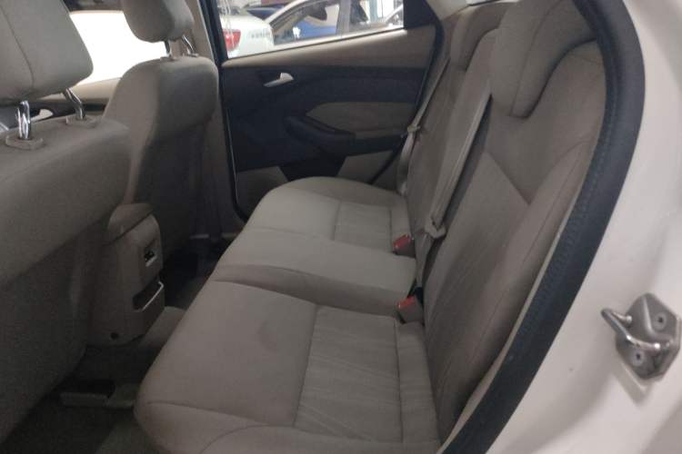 Used Ford Focus 2017 Sedan 1.6L Manual Comfort Plus SmartDrive Edition
