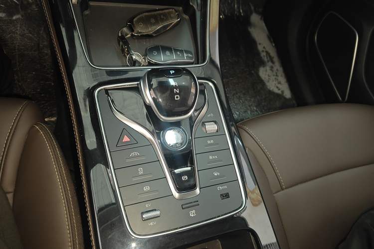 Used BYD Song MAX New Energy 2022 DM-i 105KM Flagship Model
