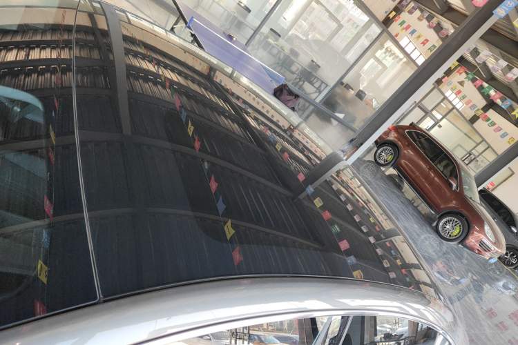 Used  E8 2024 550 km Range Rear-Drive Dragon Edition
