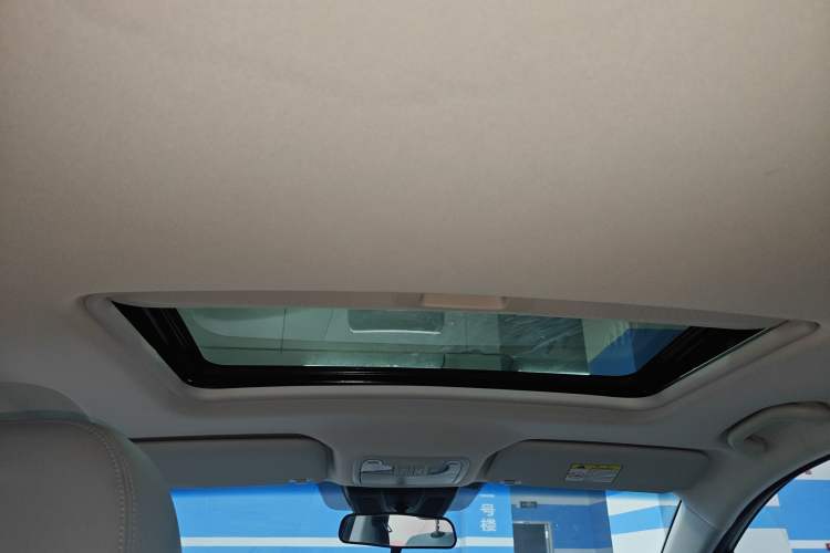 Used BAIC Beijing EU5 2018 R550 Smart Trend Edition
