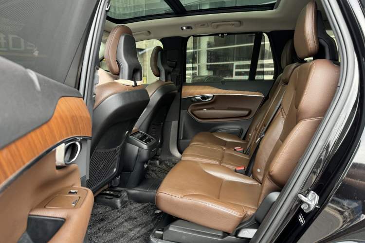 Used Volvo XC90 2020 Facelifted T6 Zhiyi Luxury 7-Seater
