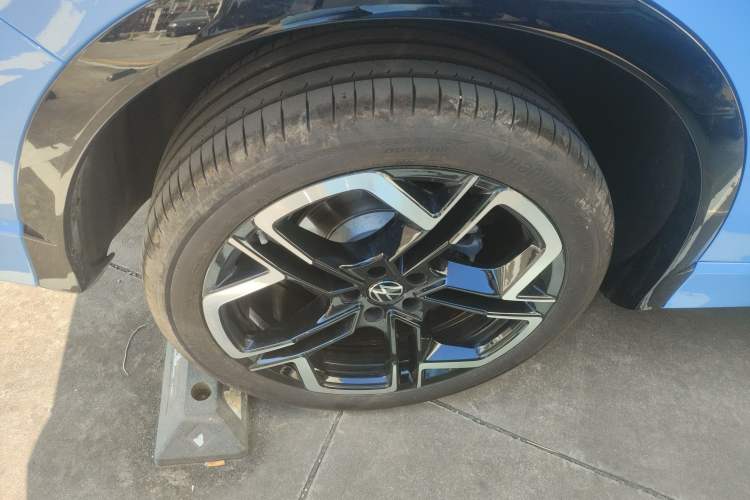 Used Volkswagen Tiguan L 
