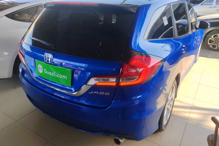 Used Honda Jade 2017 1.8L automatic Comfort version 5 seats
