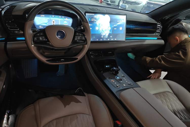 Used BYD Han 2023 DM-i Champion Edition 121KM Prestige Model