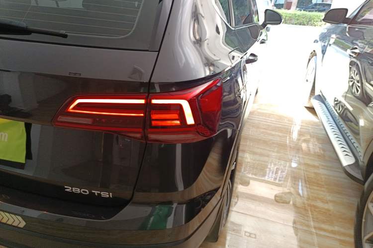 Used Volkswagen Tharu 2022 280TSI Two-Wheel Drive Comfort Edition
