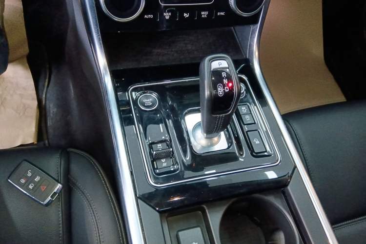 Used Jaguar XEL 2021 2.0T 250 PS S Progressive Elegance Edition