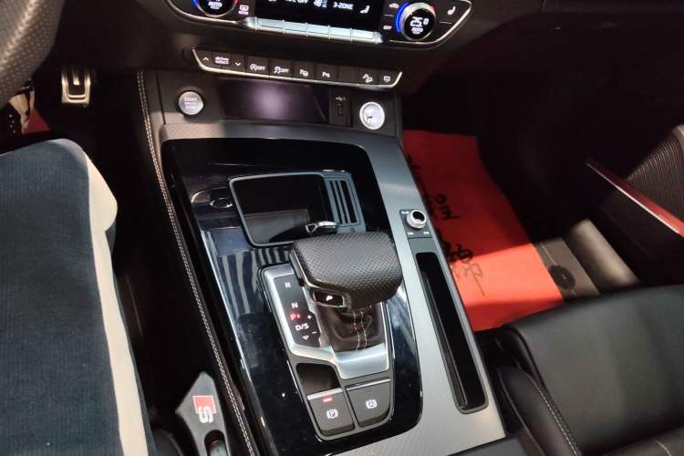 Used Audi Q5L 2024 45 TFSI Luxury Dynamic Model