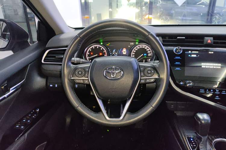 Used Toyota Camry 2019 Revised Version 2.5G Luxury Edition
