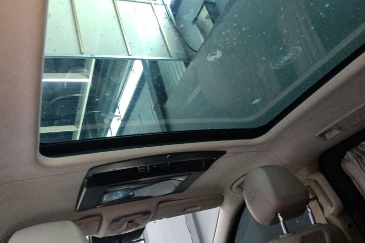 Used Mercedes-Benz V-Class 2021 V 260 L Long-wheelbase Luxury Edition