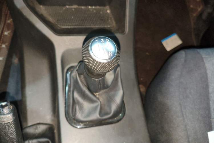 Used FORTHING Lingzhi 2023 M5L 1.6L Base Model 7 Seats
