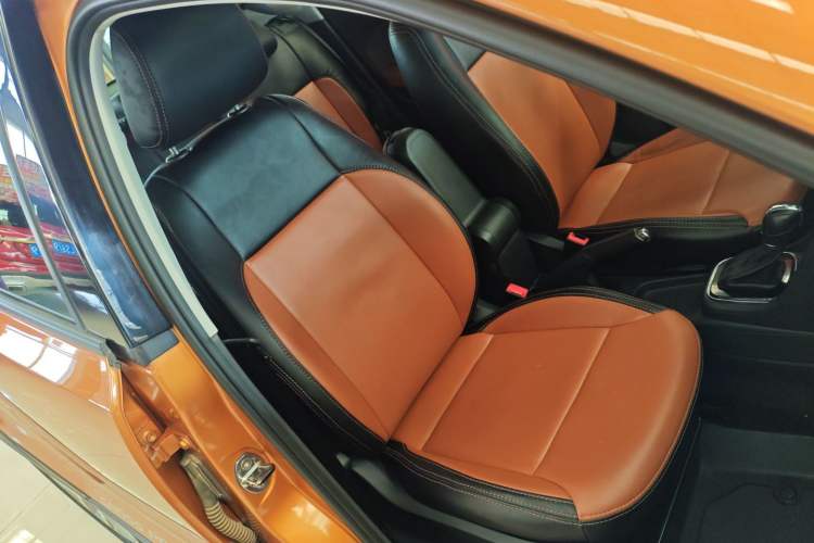 Used Volkswagen Polo 2016 1.6L Cross Polo Automatic