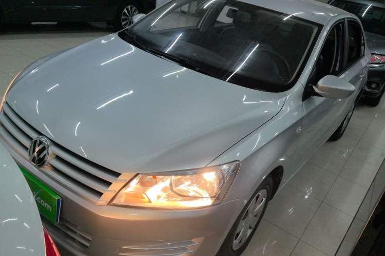 Used Volkswagen Santana 2015 1.6L Automatic Fashion Edition