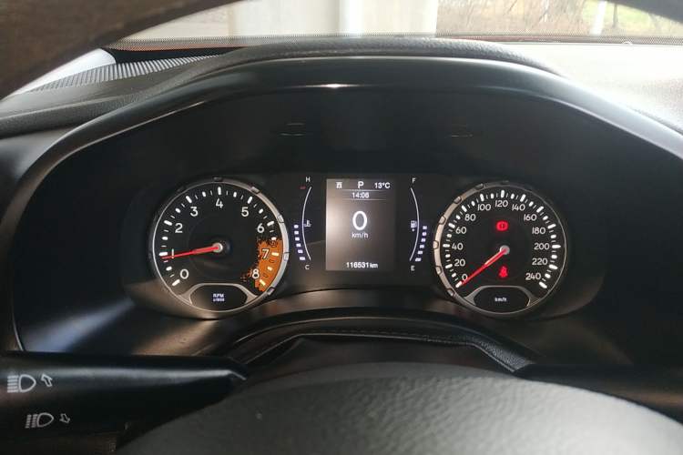 Used  Renegade 2018 Connected Large Screen Version 180T Automatic High-Energy Edition
