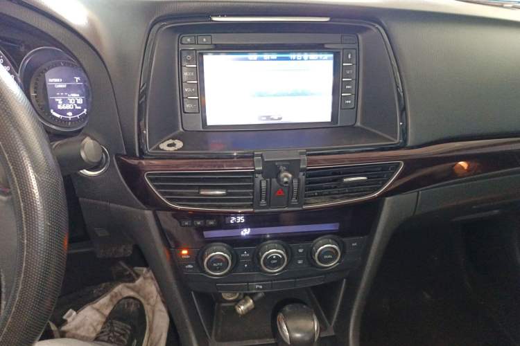 Used Mazda Atenza 2014 2.0L Blue Sky Luxury Edition
