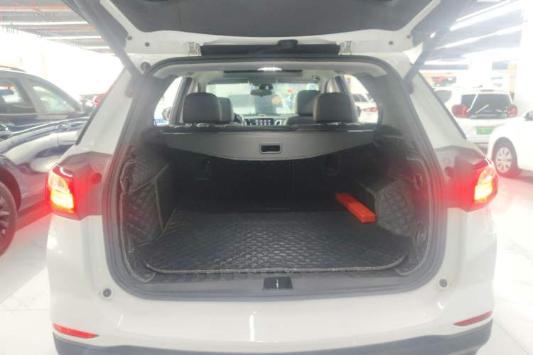 Used Chevrolet Equinox 2019 535T Automatic YuJie Edition China VI
