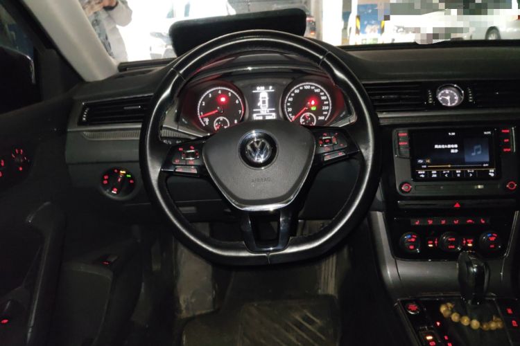 Used Volkswagen Passat 2017 280TSI DSG Luxury Edition