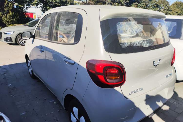 Used Wuling Hongguang MINIEV 2025 Four-Door Version Advanced Edition
