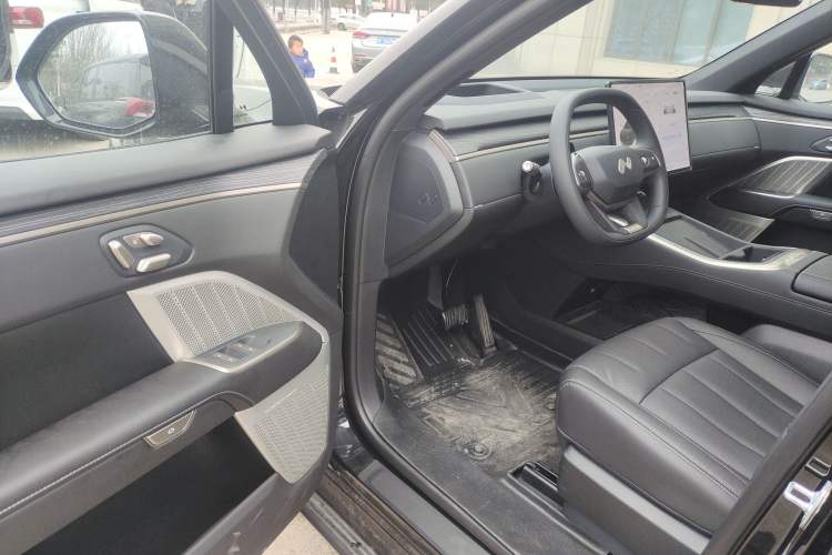 Used ONVO Luxeed L90 2025 Model—Pro Seven-Seater Version