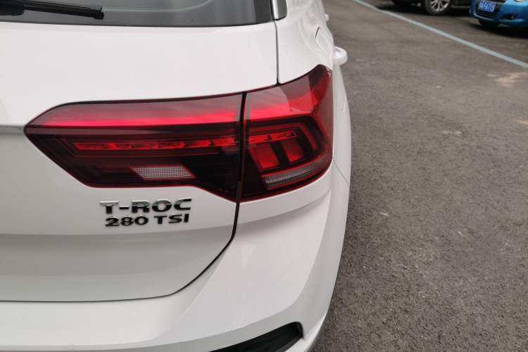 Used Volkswagen T-ROC 2019 280TSI DSG Two-Wheel Drive Comfort Version China VI Standard
