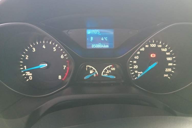 Used Ford Focus 2015 Hatchback 1.6L Automatic Fashion Edition
